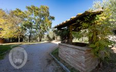 Casale con vista e piscina