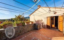 Farmhouse with garden and swimming pool