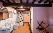 Farmhouse with garden and swimming pool