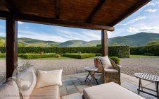 Villa with pool and garden