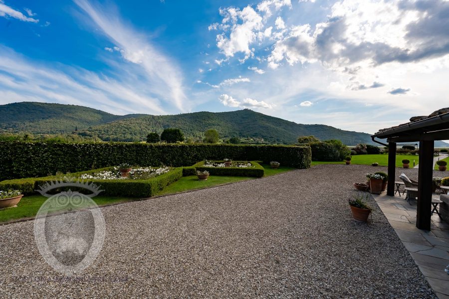 Villa with pool and garden