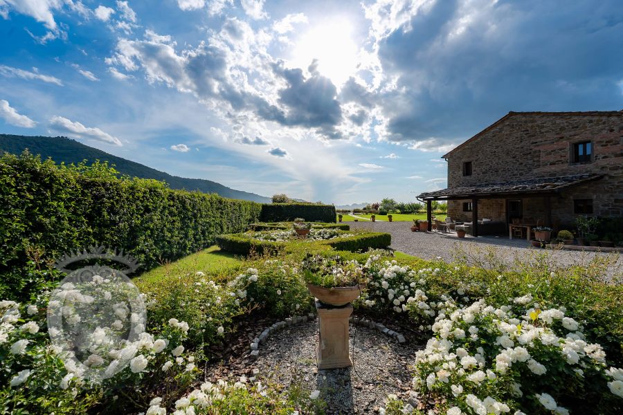 Villa with pool and garden