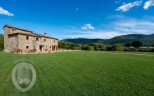 Villa with pool and garden