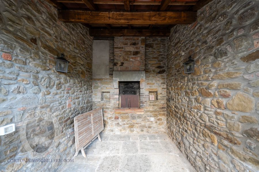 Villa with pool and garden