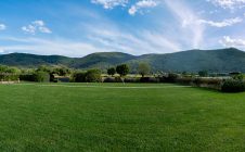 Villa con piscina e giardino