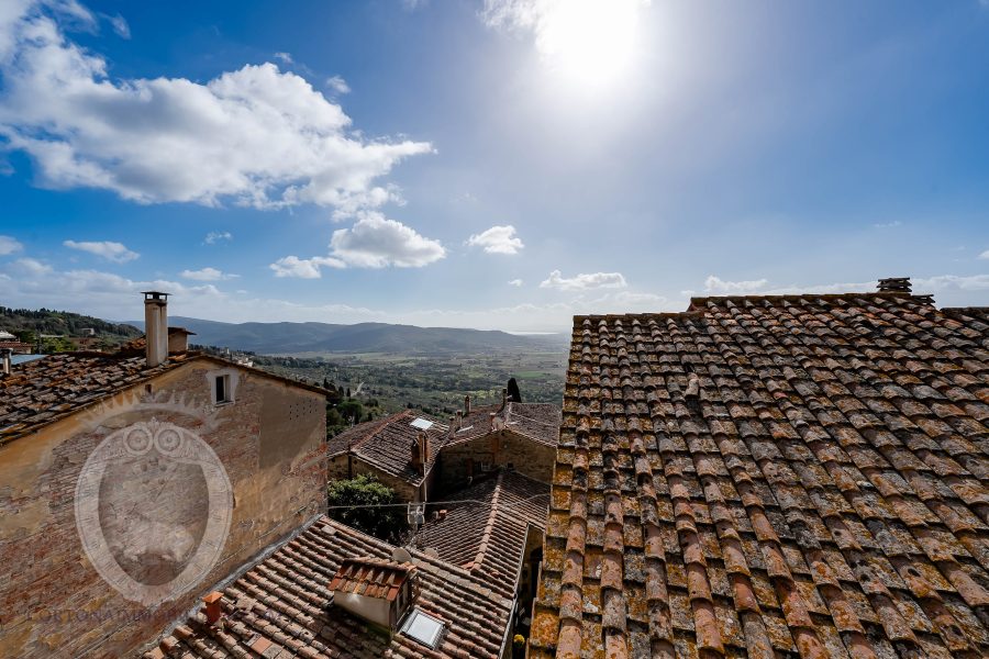 Apartment in the center with terrace