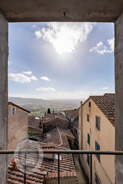 Apartment in the center with terrace