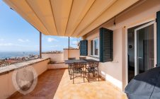 Apartment in the center with terrace