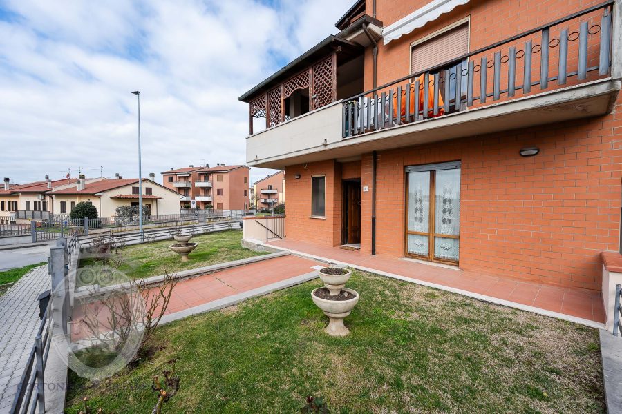 Appartamento con giardino