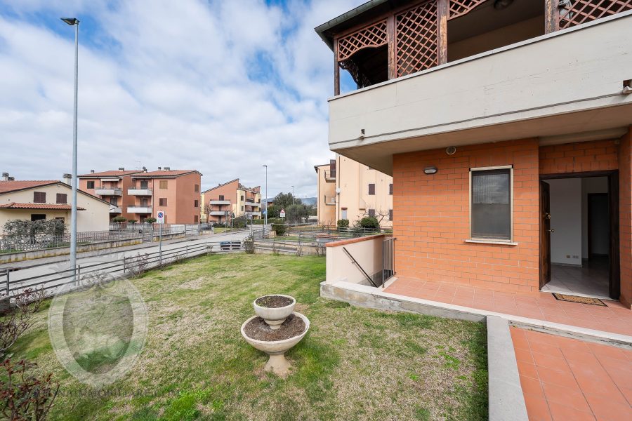 Appartamento con giardino