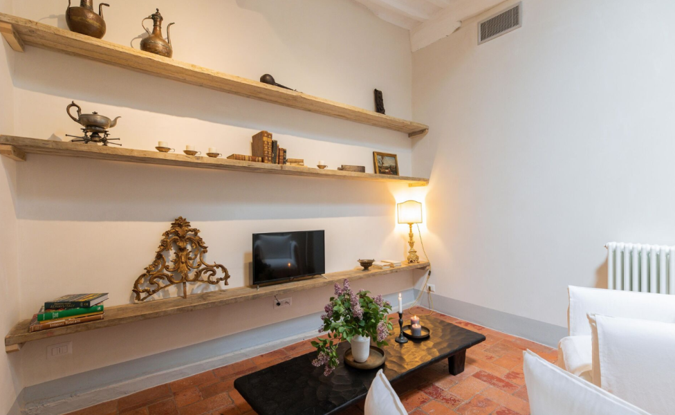 Apartment in the center with garden