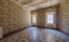 Townhouse in the center