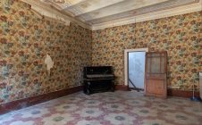 Townhouse in the center