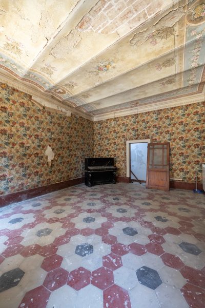 Townhouse in the center