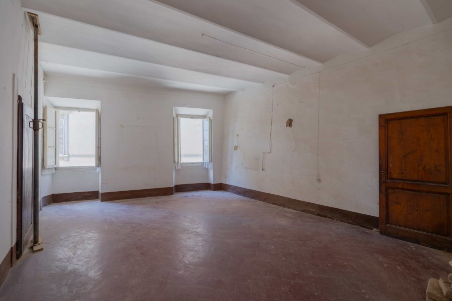 Townhouse in the center