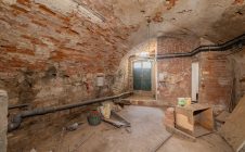 Townhouse in the center