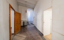 Townhouse in the center