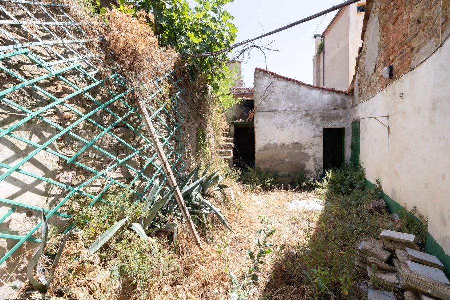 Townhouse in the center