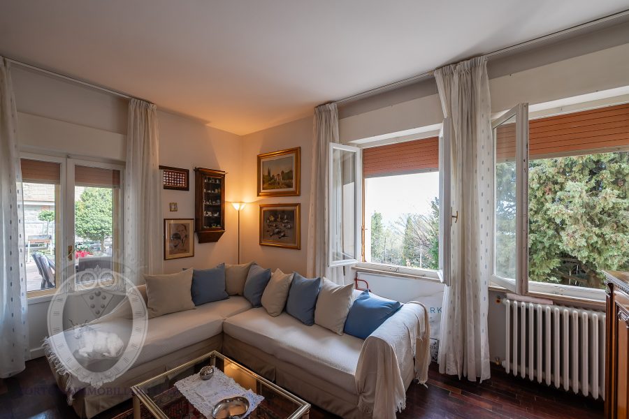 Villa in centro con giardino