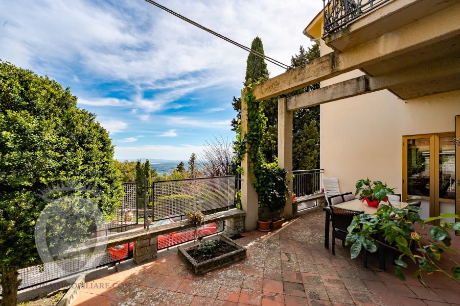 Villa in centro con giardino