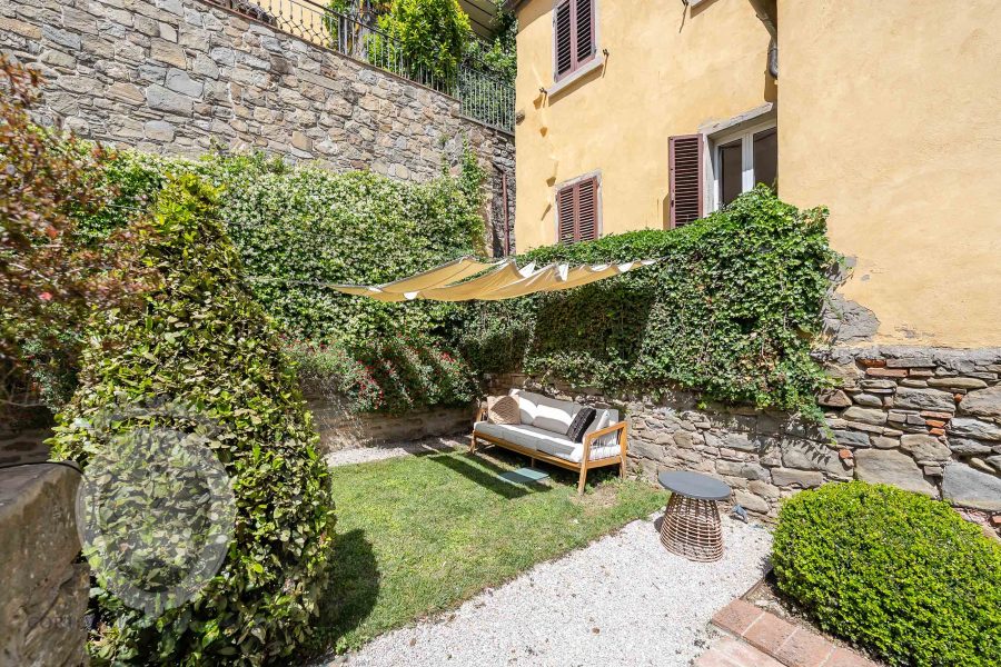 Appartamento in centro con giardino