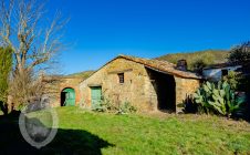 Farmhouse with annexes