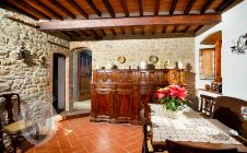Casale con annessi