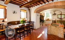 Farmhouse with annexes