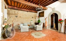 Farmhouse with annexes