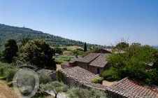 Casale con annessi