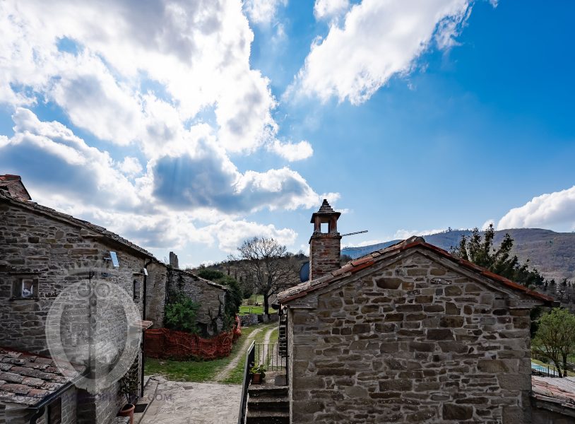 Stone farmhouse with annex and swimming pool