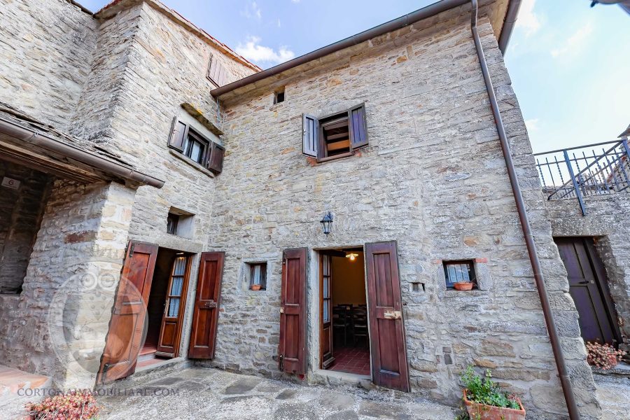 Stone farmhouse with annex and swimming pool