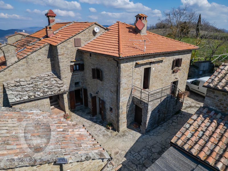 Stone farmhouse with annex and swimming pool