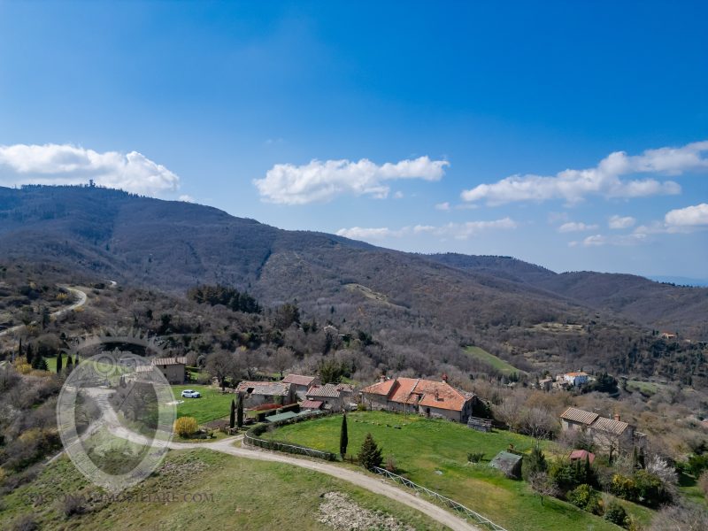 Stone farmhouse with annex and swimming pool