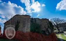 Colonica in pietra