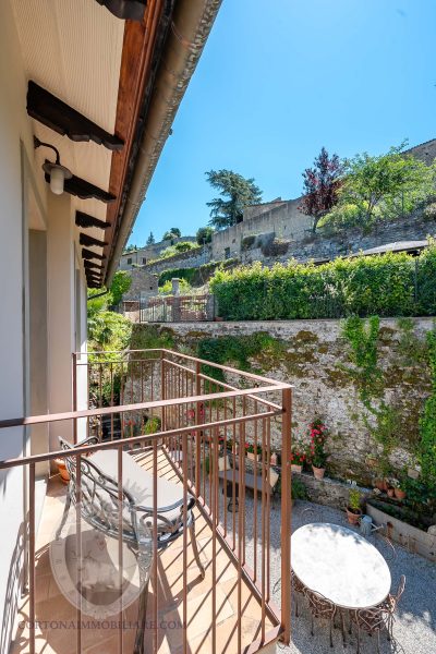 Villa in centro con giardino