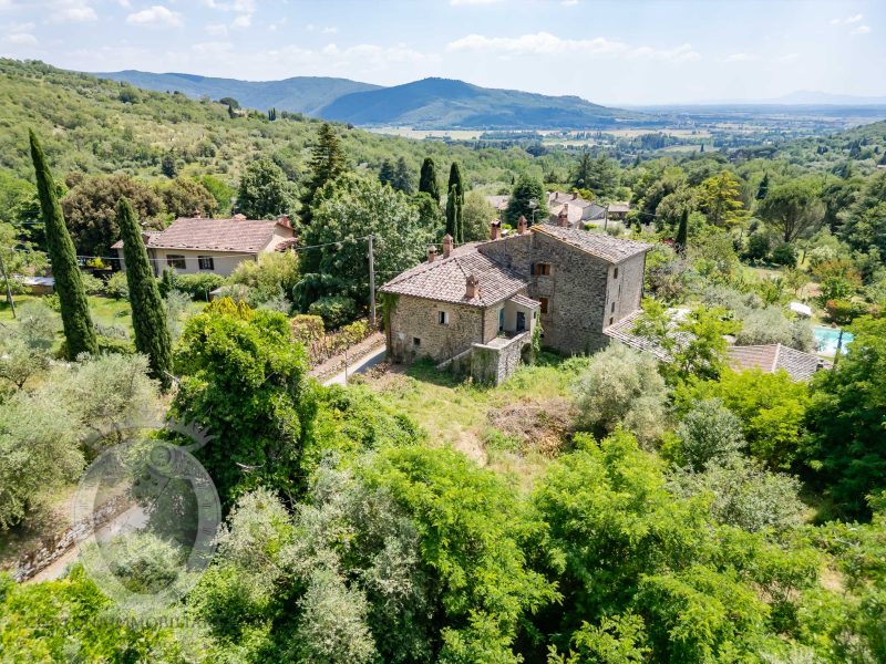 Casale con annesso
