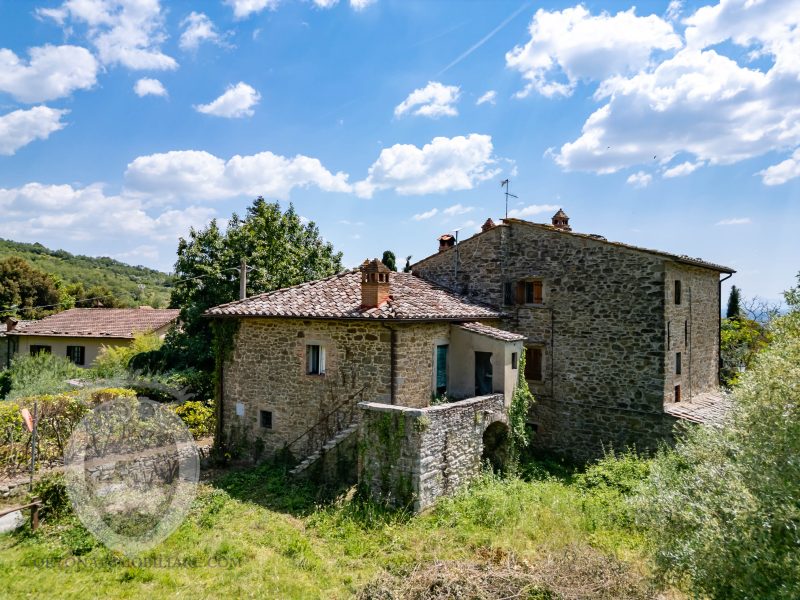 Casale con annesso