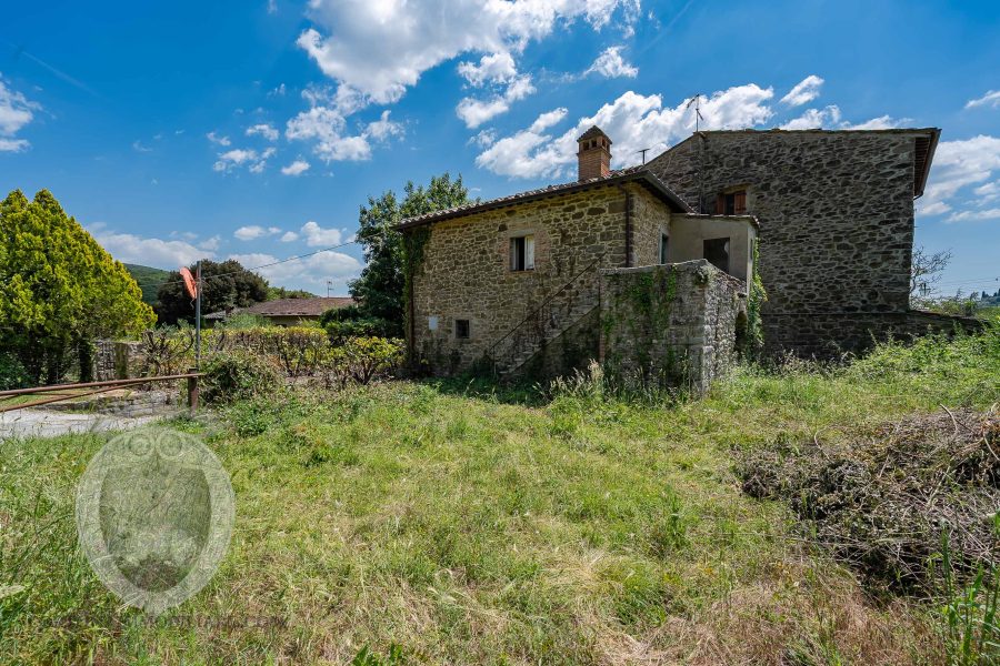 Casale con annesso