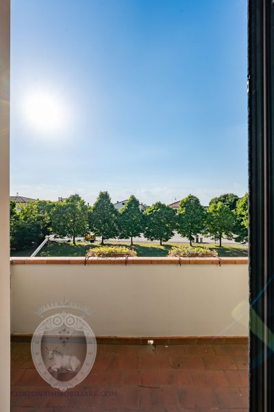Casa indipendente con giardino