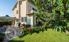 Casa indipendente con giardino