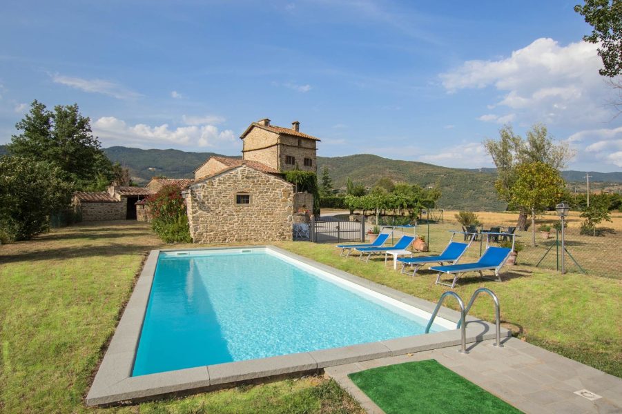 Villa stellata con piscina