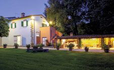 Villa Nobile con piscina e annessi