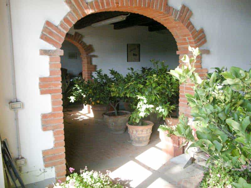 Villa Nobile con piscina e annessi