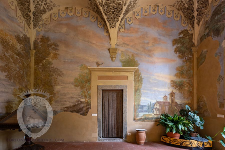 Villa nobiliare con annessi e terreno