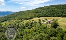 Casale con vista e annessi