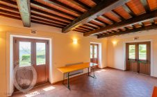 Casale con vista e annessi