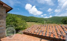 Casale con vista e annessi