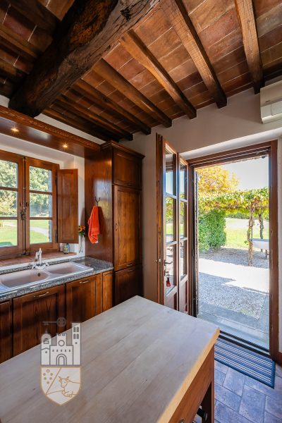 Appartamento con giardino e piscina