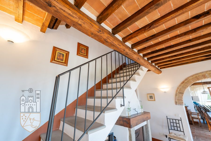Appartamento con giardino e piscina